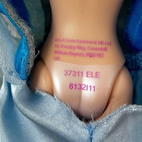 2009 MGA MOXIE GIRLZ Doll Blonde Hair Princess Pajama Set Toy Lot of 2 - Picture 9 of 16